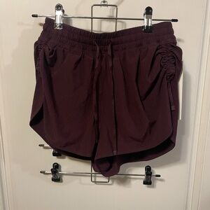 LULULEMON SIDE-CINCH HIGH-RISE SHORT 1.5"      GOODNIGHT PLUM